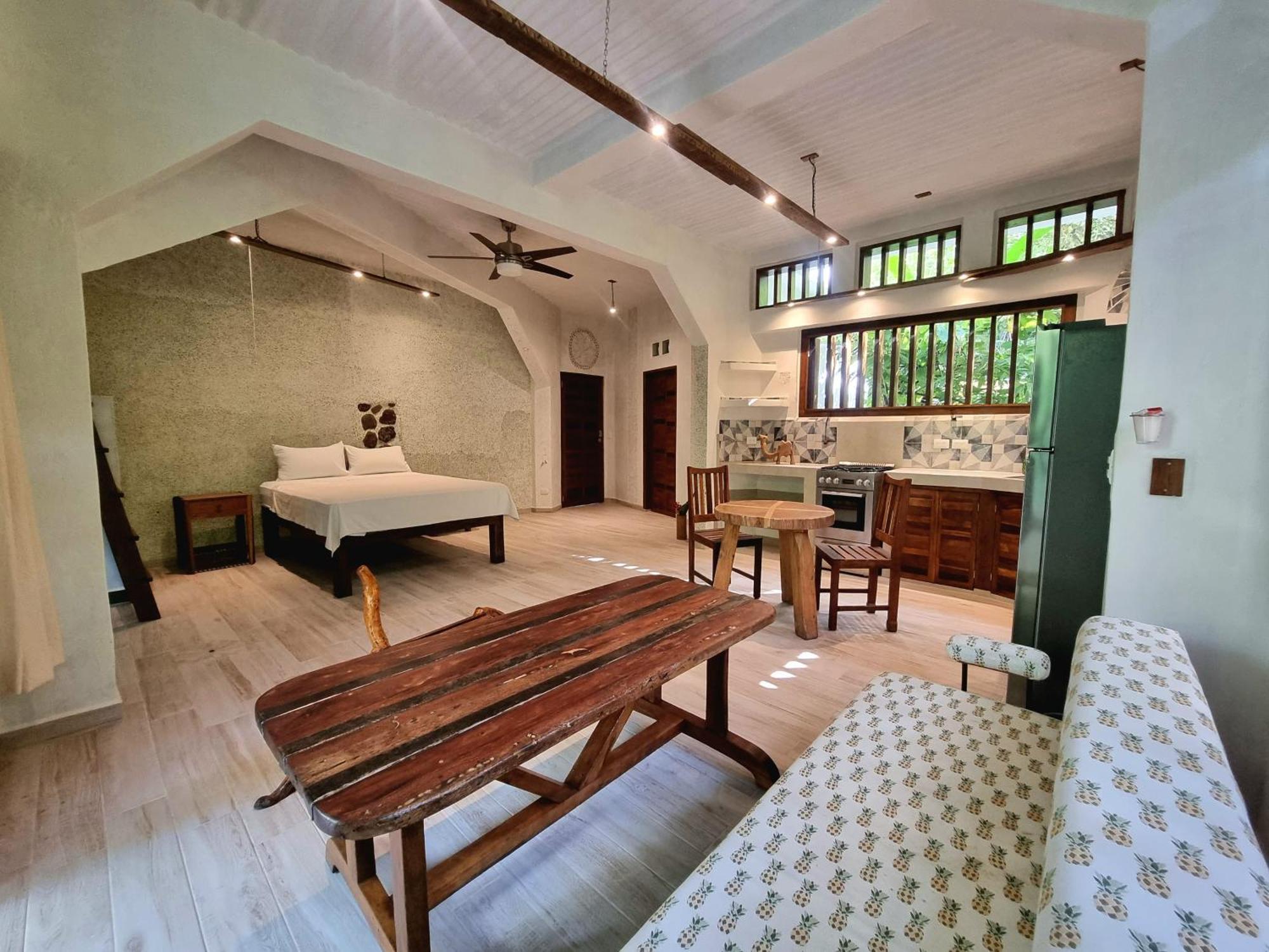 Omega Tours Eco-Jungle Lodge La Ceiba Exterior foto
